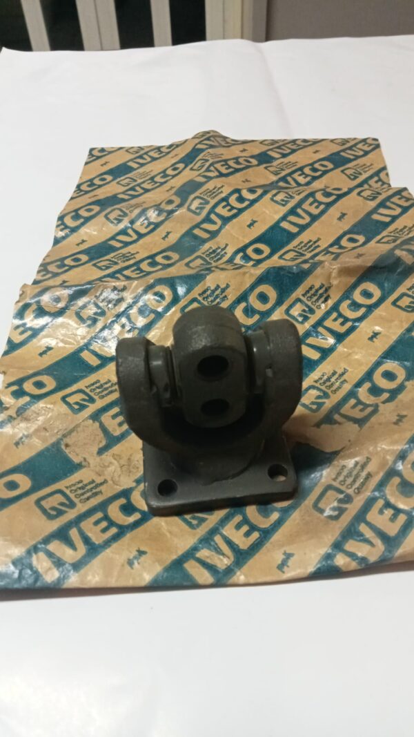 8131641 FLANGIA SCATOLA SUPPORTO LEVA  MARCIA